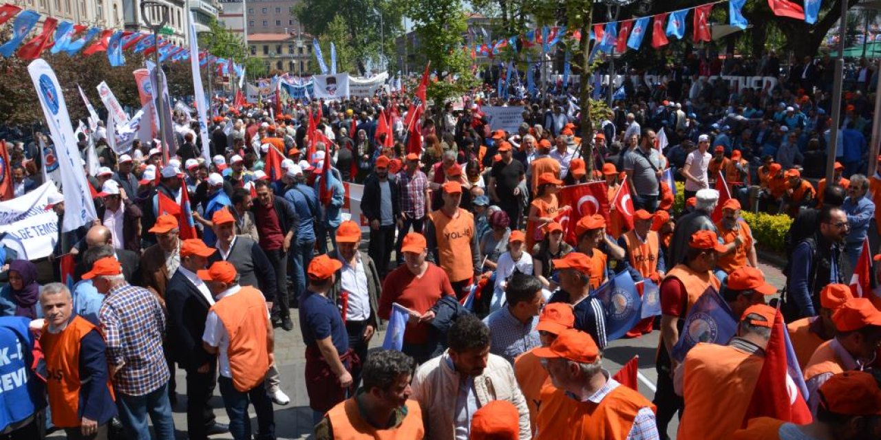 Trabzon'da 1 Mayıs coşkusu... Horonla kutlandı. 01-05-2018