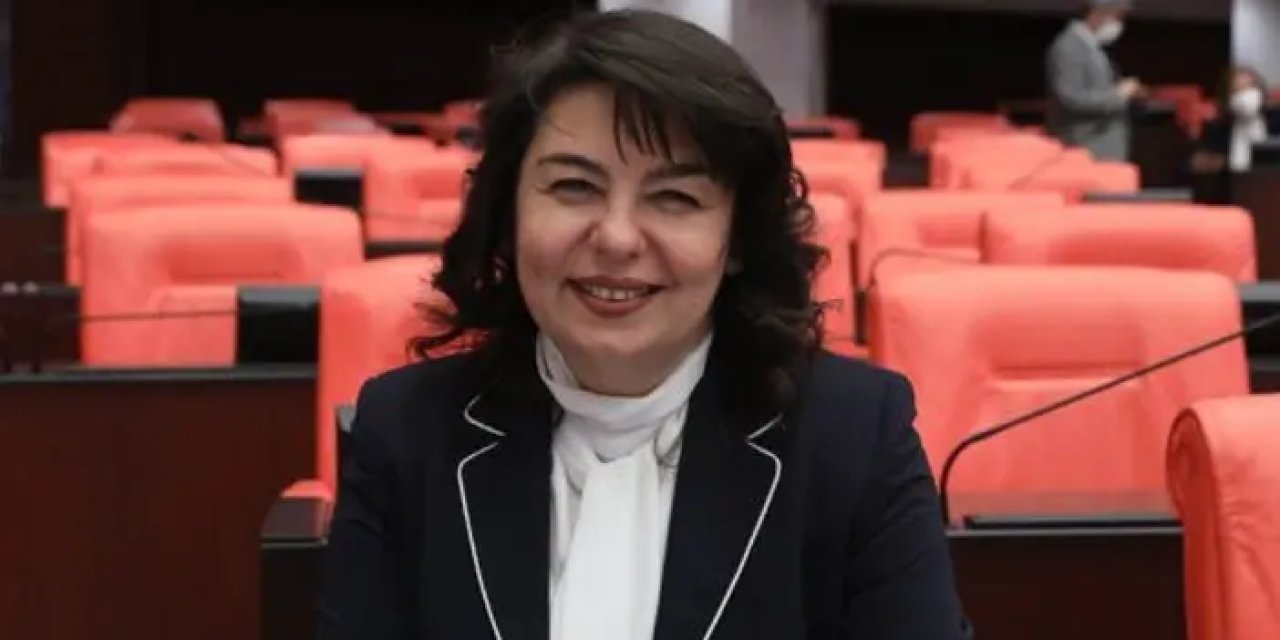 AK Parti Çanakkale Belediye Başkan adayı Jülide İskenderoğlu Kimdir? Nerelidir, kaç yaşında, ne iş yapıyor?