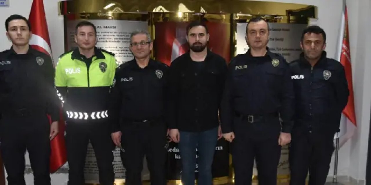 Giresun'da örnek davranış! Unutulan para polise teslim edildi
