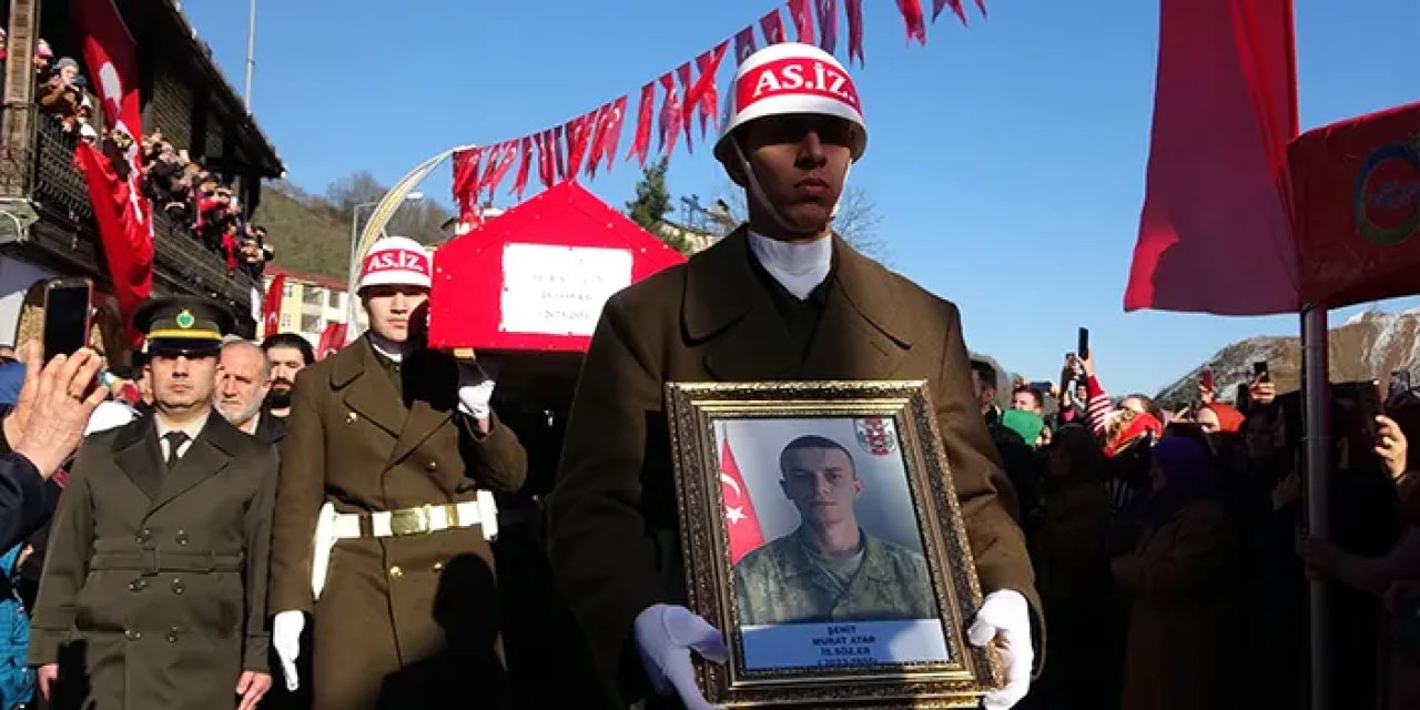 İstihkam Sözleşmeli Er Murat Atar son yolculuğuna uğurlandı