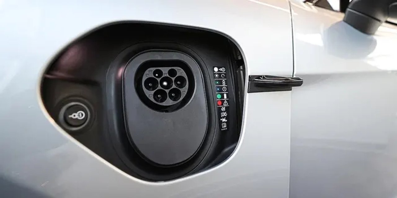 Türkiye'de Elektrikli ve Hibrit Otomobillerin Sayısı Hızla Artıyor
