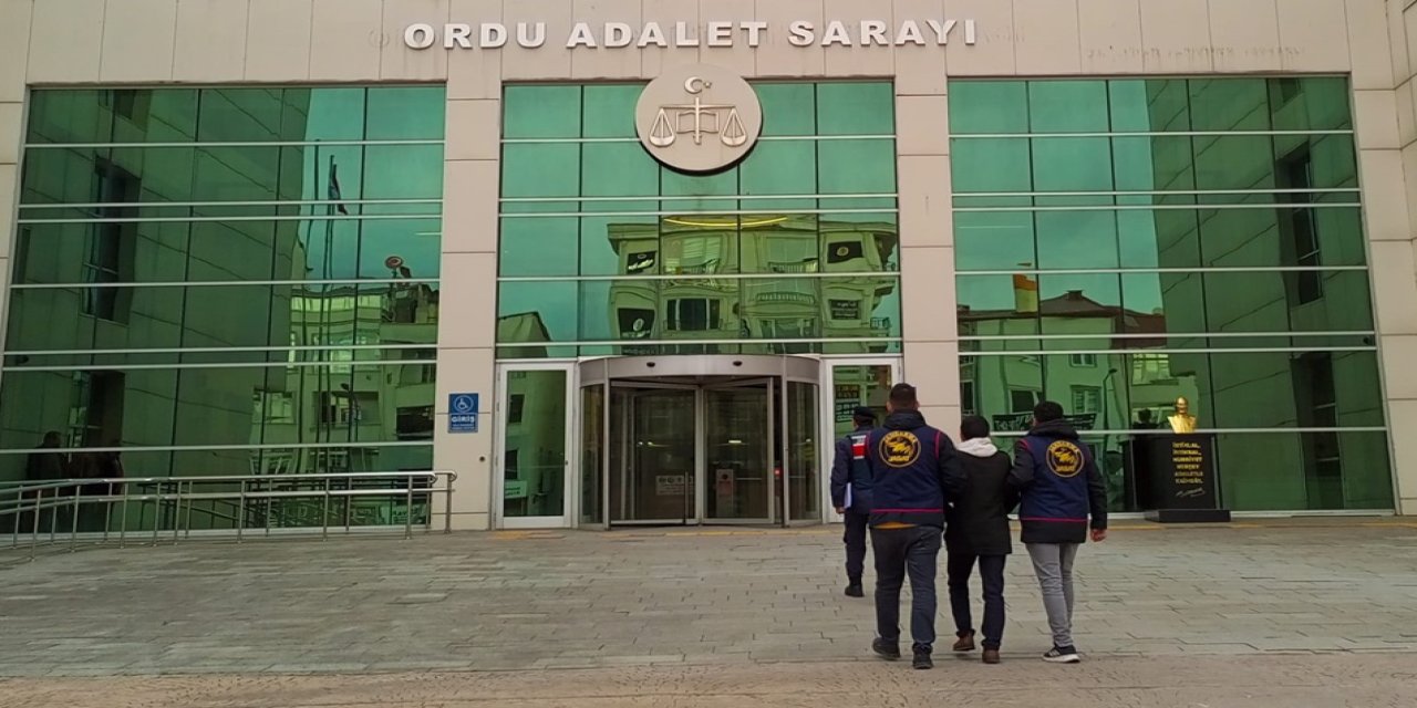 1 Ton fındık çalan hırsızlar yakalandı