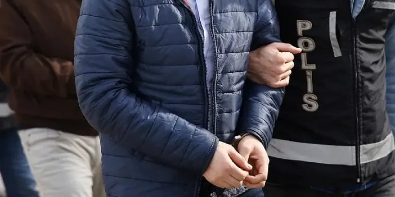 Trabzon’da polis ekipleri eş zamanlı operasyonda 14 kişiyi yakaladı