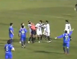 Hakem boğazlamaya 27 maç ceza