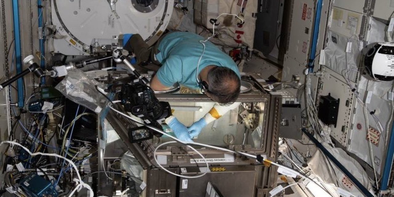 Türkiye'nin ilk astronotu Alper Gezeravcı'dan bir deney daha! "gMetal"