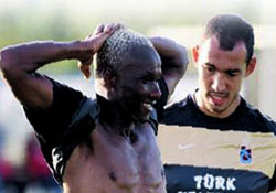 Umut öyle bir espiri yaptı ki...