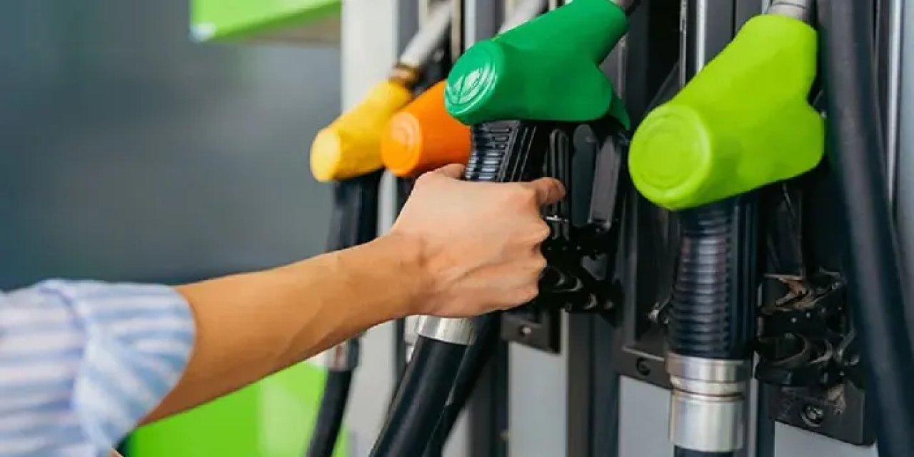 Motorin fiyatlarına gece yarısı indirim! Araç sahiplerine güzel haber