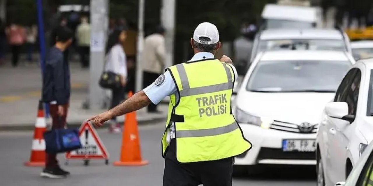 Resmi Gazete'de yayımlandı! Trafik cezalarında indirimli ödeme süresi uzadı