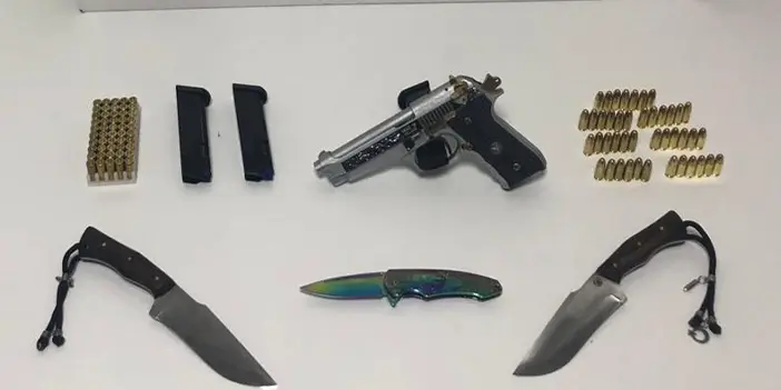 Samsun'da bir evin çatısında silah mühimmatı bulundu