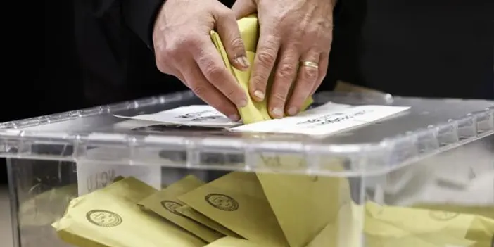 Seçimlere günler kala flaş gelişme! Genç Parti çekildi