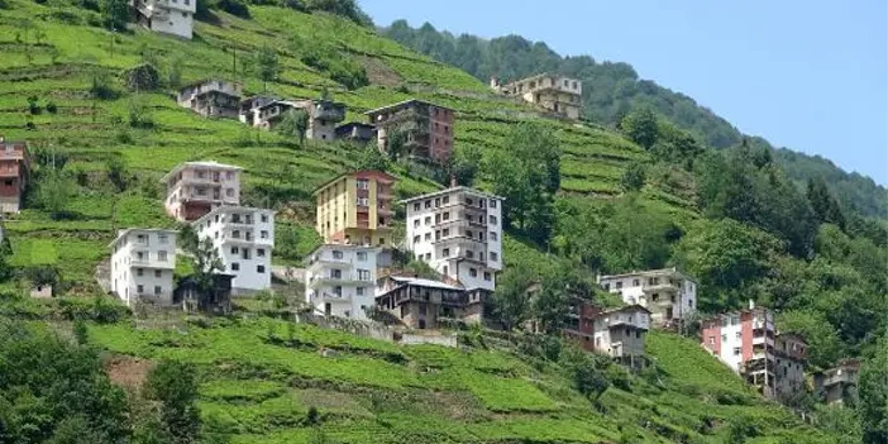 Karadeniz’de vahşi boşaltma heyelanları tetikliyor!