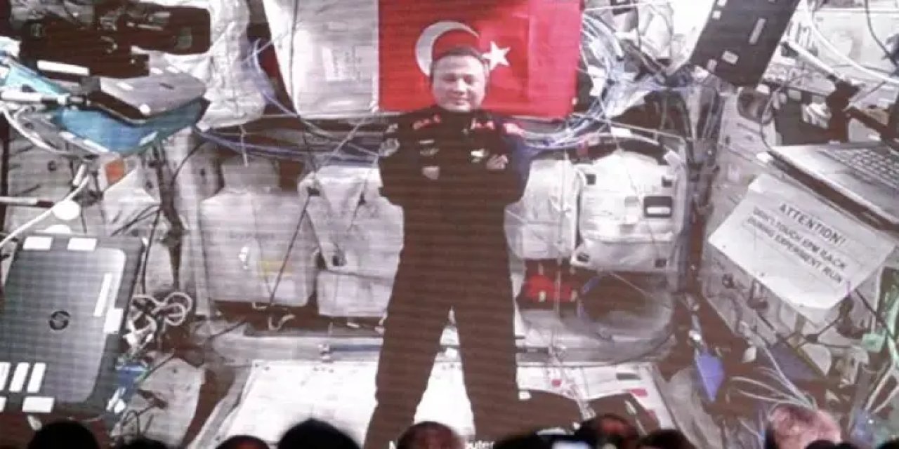 Alper Gezeravcı Uluslararası Uzay İstasyonu'ndan ayrılıyor