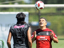 Şenol Güneş'in yüzü gülüyor