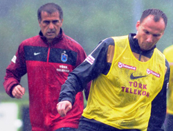 Takım iki grup halinde çalıştı