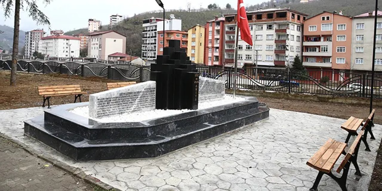 Komşu ilden ABD'ye göç hikayesi anıtlaştırıldı