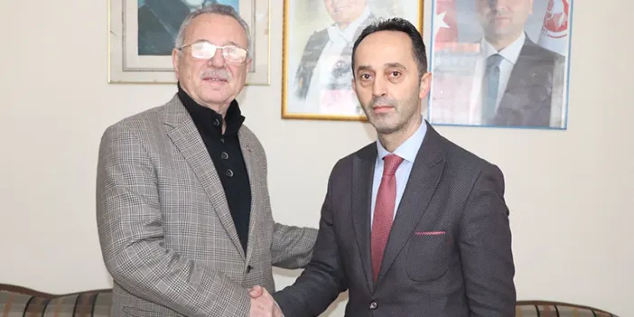 Demokrat Parti Akçaabat Belediye Başkan Adayı Ayhan Civelek oldu