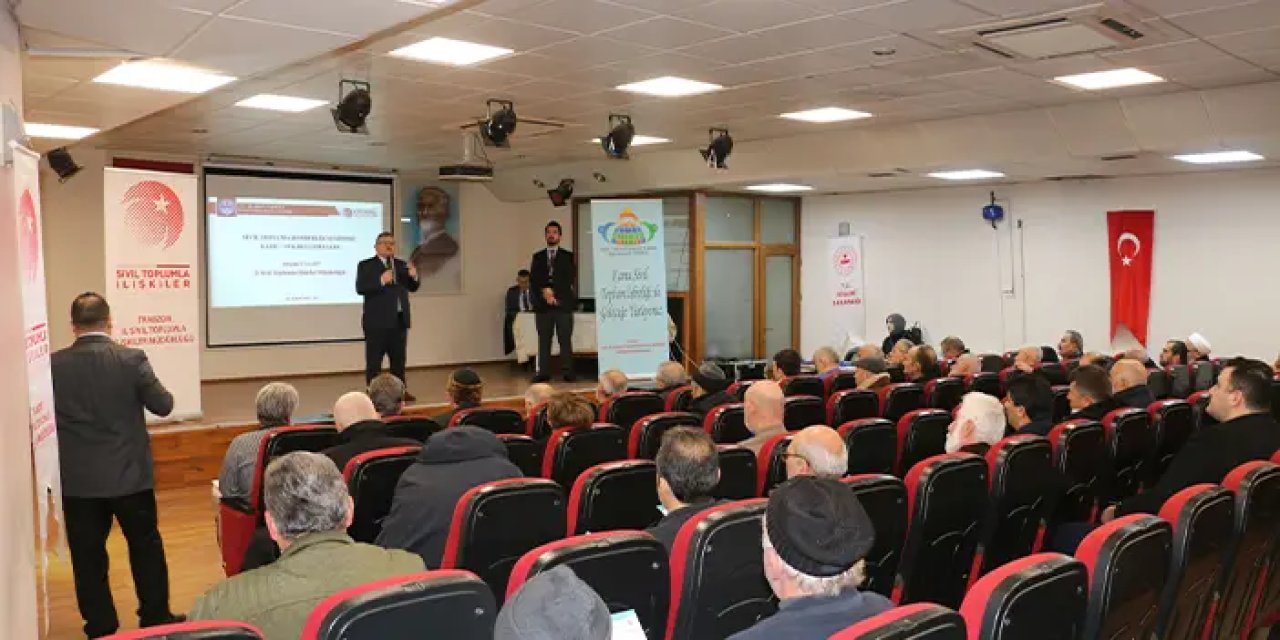 Of'ta sivil toplum kuruluşlarının temsilcilerine DERBİS tanıtıldı