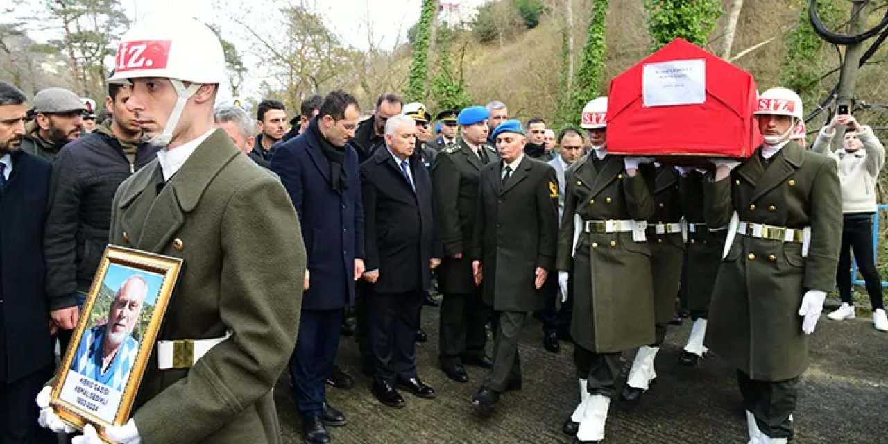 Kıbrıs gazisi Kemal Gedikli Trabzon’da son yolculuğuna uğurlandı