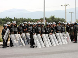 Diyarbakır konvoyu durduruldu