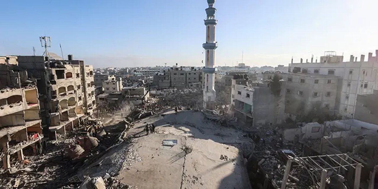 İsrail, Gazze Şeridi'ne 70 ton bomba attı