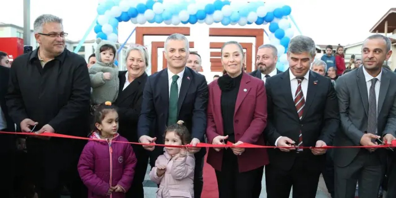 Trabzon'da Cumhuriyet Parkı açıldı! Kaşüstü mahallesi denizle buluştu
