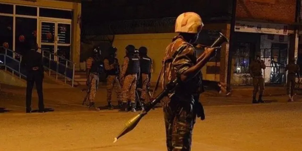 Burkina Faso'da camiye saldırı! 14 kişi hayatını kaybetti