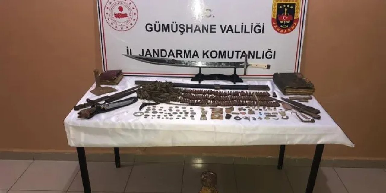 Gümüşhane’de tarihi eser kaçakçılarına darbe! Yüzlerce eser ele geçirildi