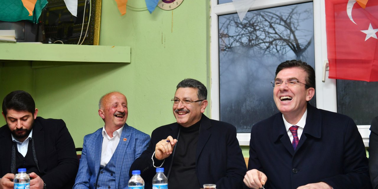 Trabzon Büyükşehir Belediye Başkan Adayı Ahmet Metin Genç Vakfıkebir'de yol müjdesini verdi