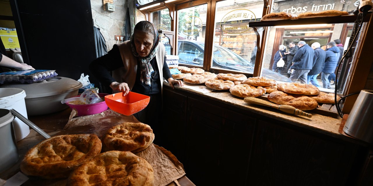 Trabzon'un tarihi fırınlarında Ramazan mesaisi başladı