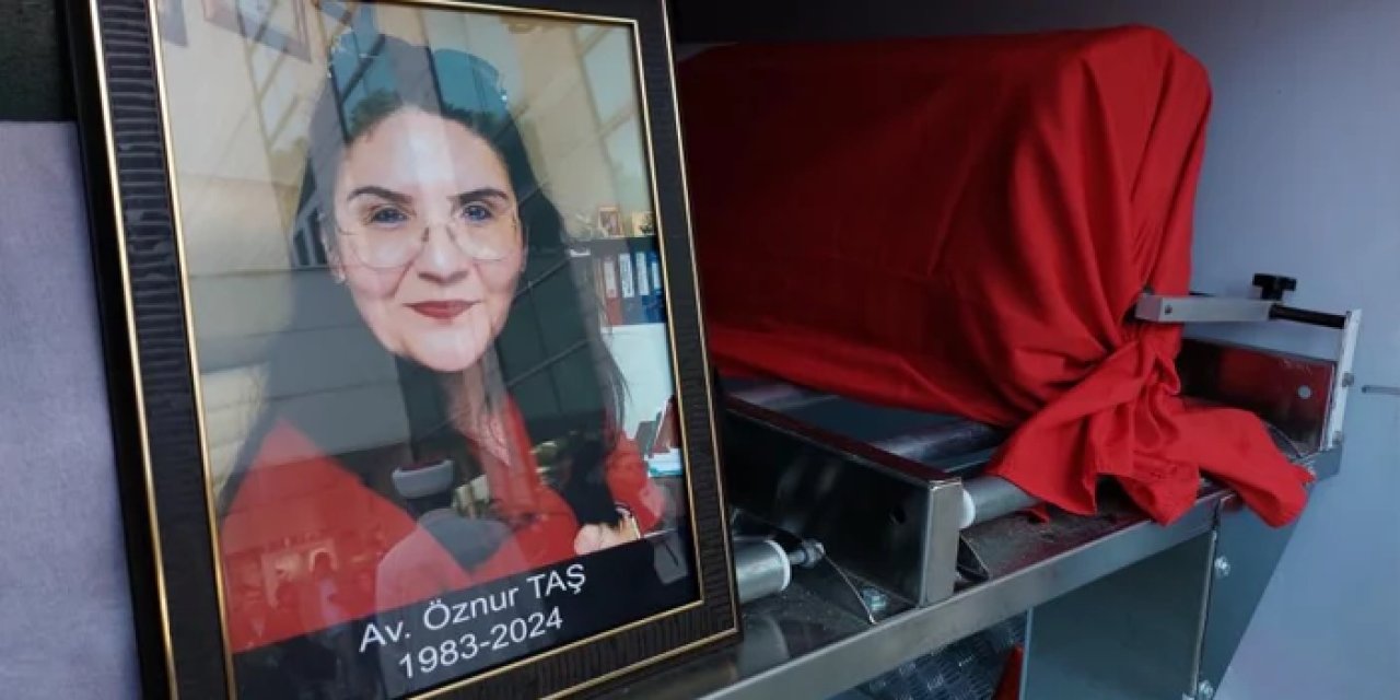 Gümüşhane'de trafik kazasında hayatını kaybetmişti! Avukat Öznur Taş Samsun'da toprağa verildi