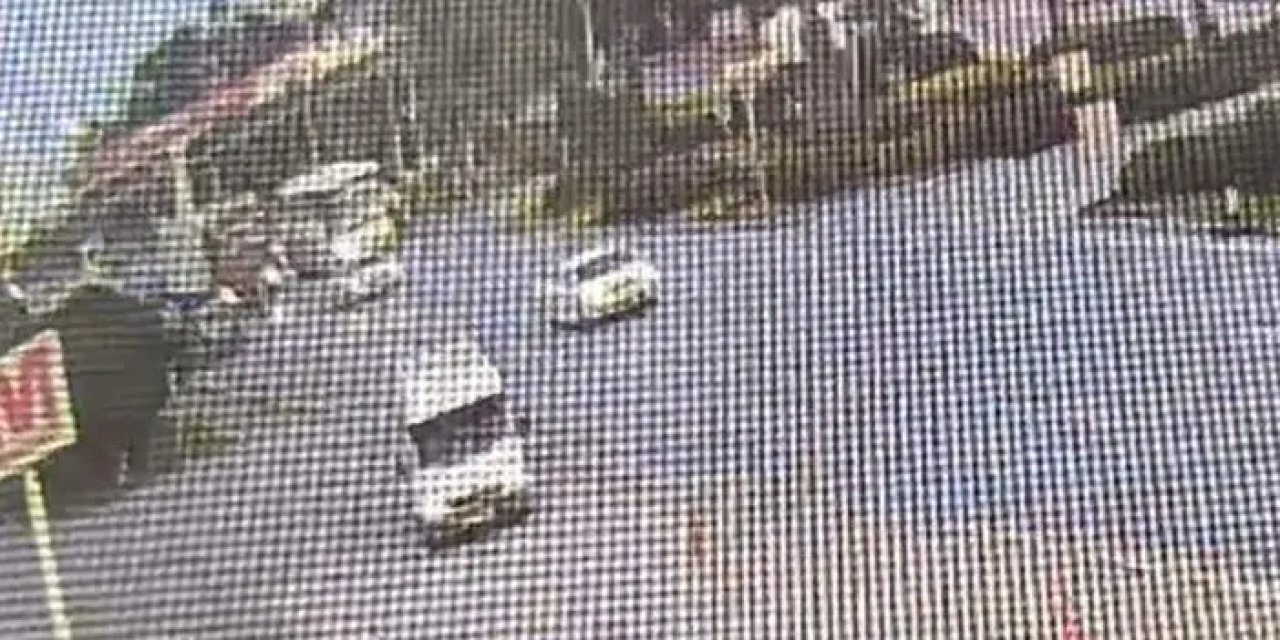 Antalya'da servis minibüsü ile kamyonet birbirine girdi: 8 yaralı var