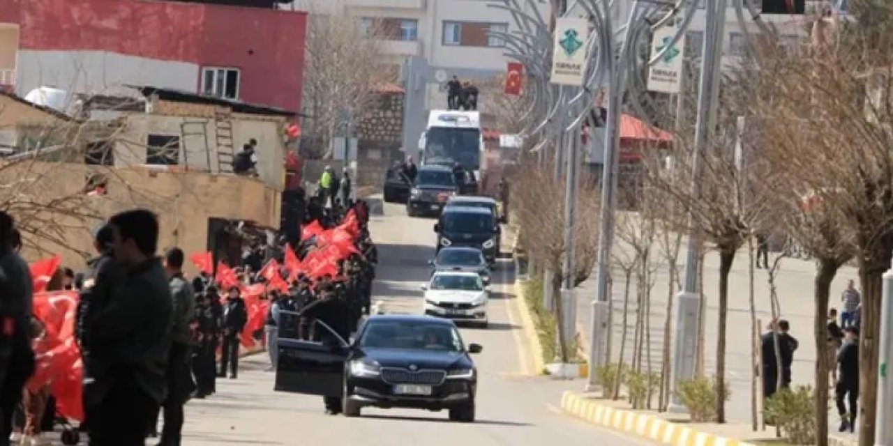 Cumhurbaşkanı Erdoğan'ın koruma ekibi kaza yaptı! 1 Polis şehit! 2'si polis 3 yaralı