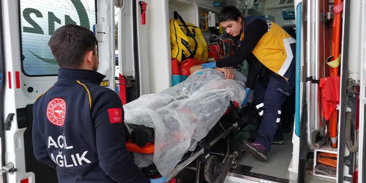 Samsun'da park halindeki tırın dorsesine çarptı! 1 ağır yaralı