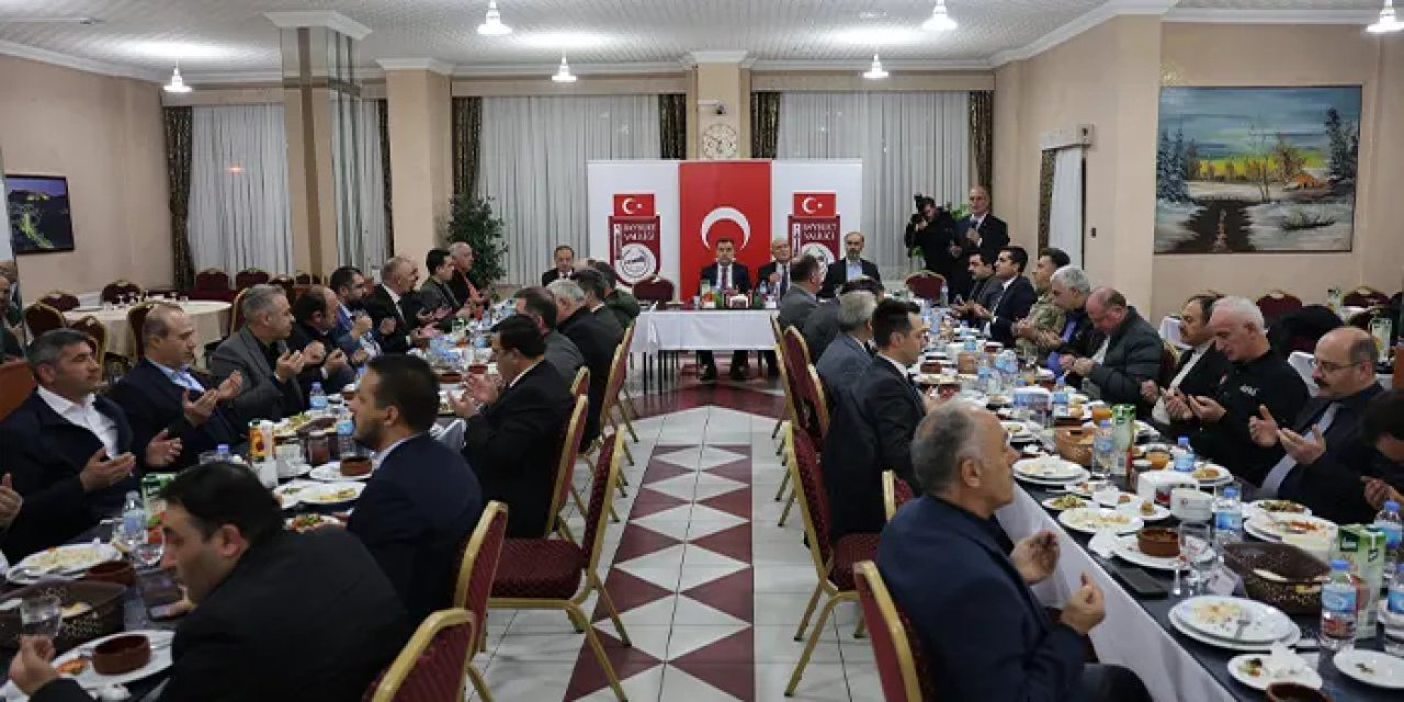 Bayburt'ta vali kurum amirleriyle bir araya geldi