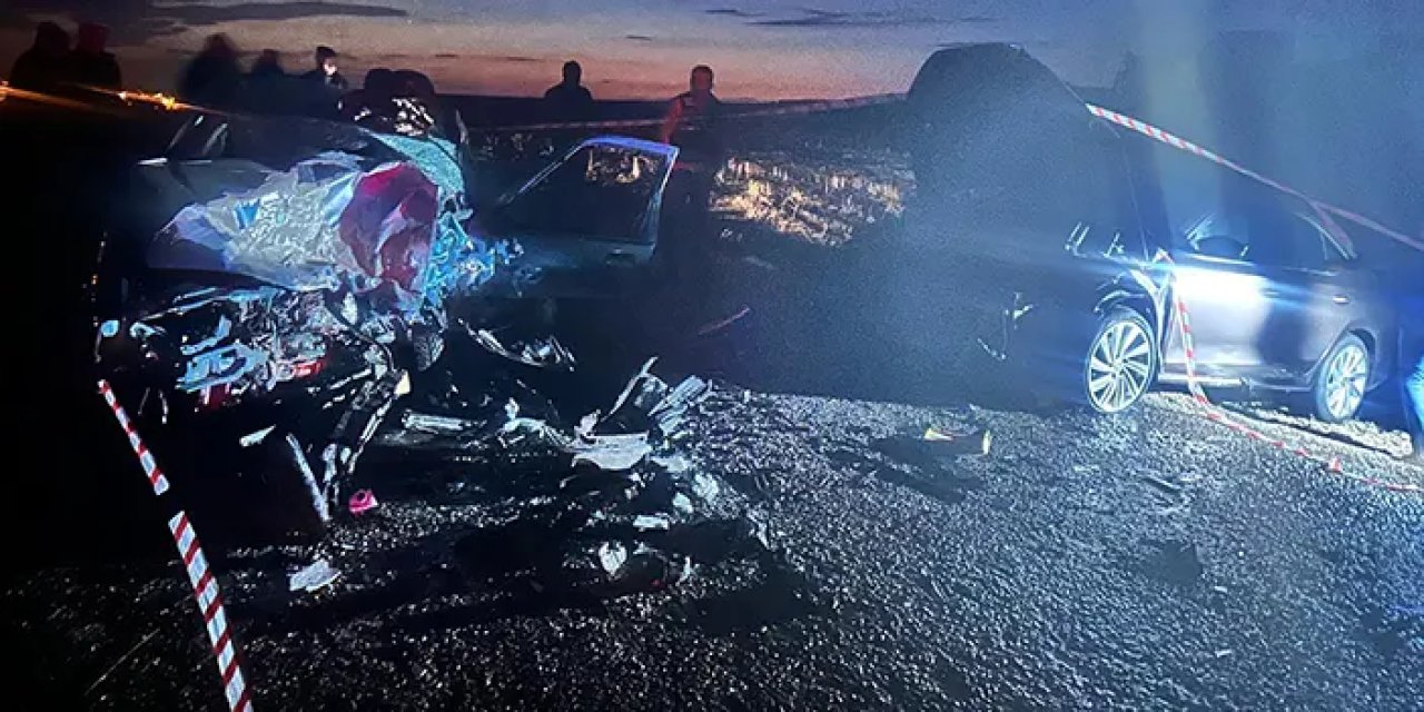 Aksaray'da 2 otomobil çarpıştı! 1 ölü, 5 yaralı