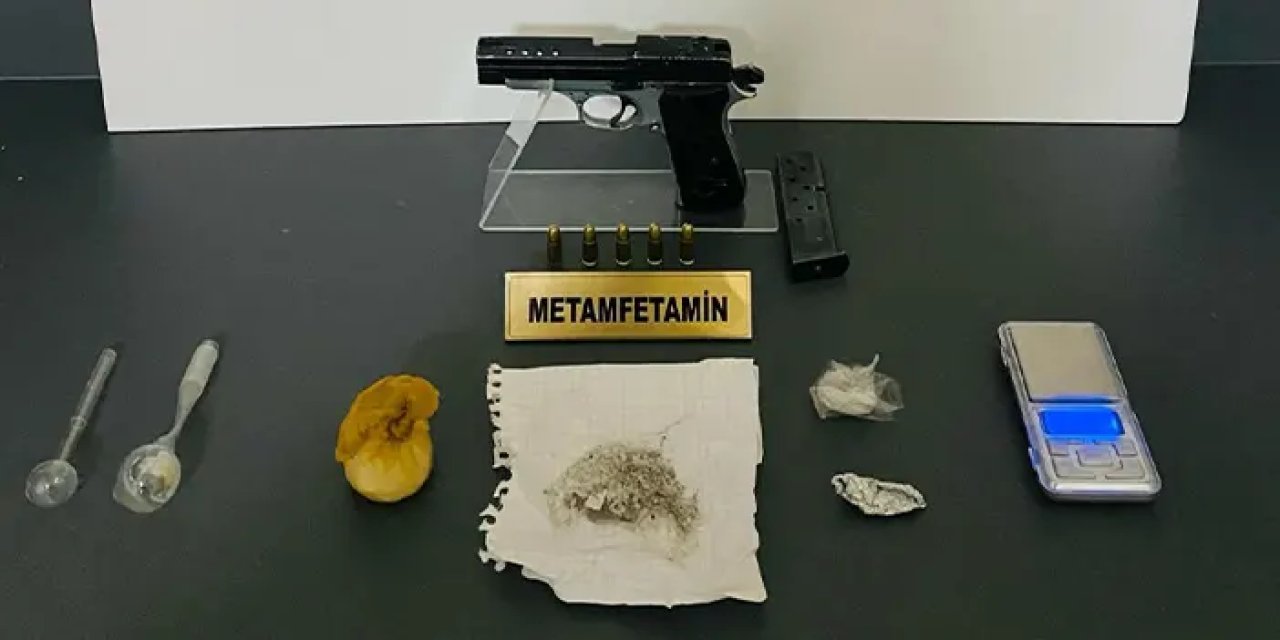 Samsun'da apart daireye uyuşturucu operasyonu! 5 kişi yakalandı