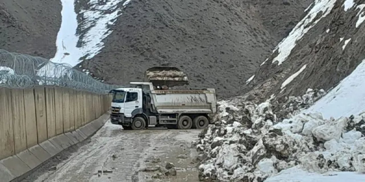 Kar şehirleri esir aldı! Okullar tatil edildi