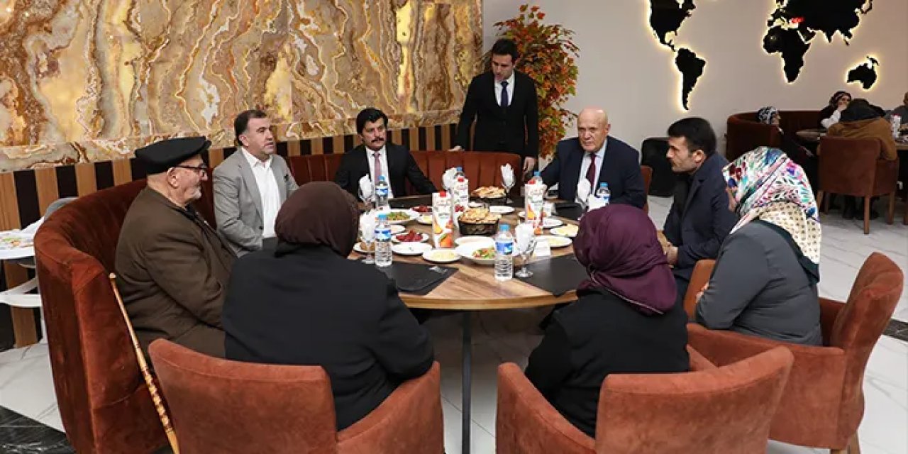 Bayburt Belediye Başkanı Pekmezci iftar sonrası şehit aileleri ve gazileri ağırladı