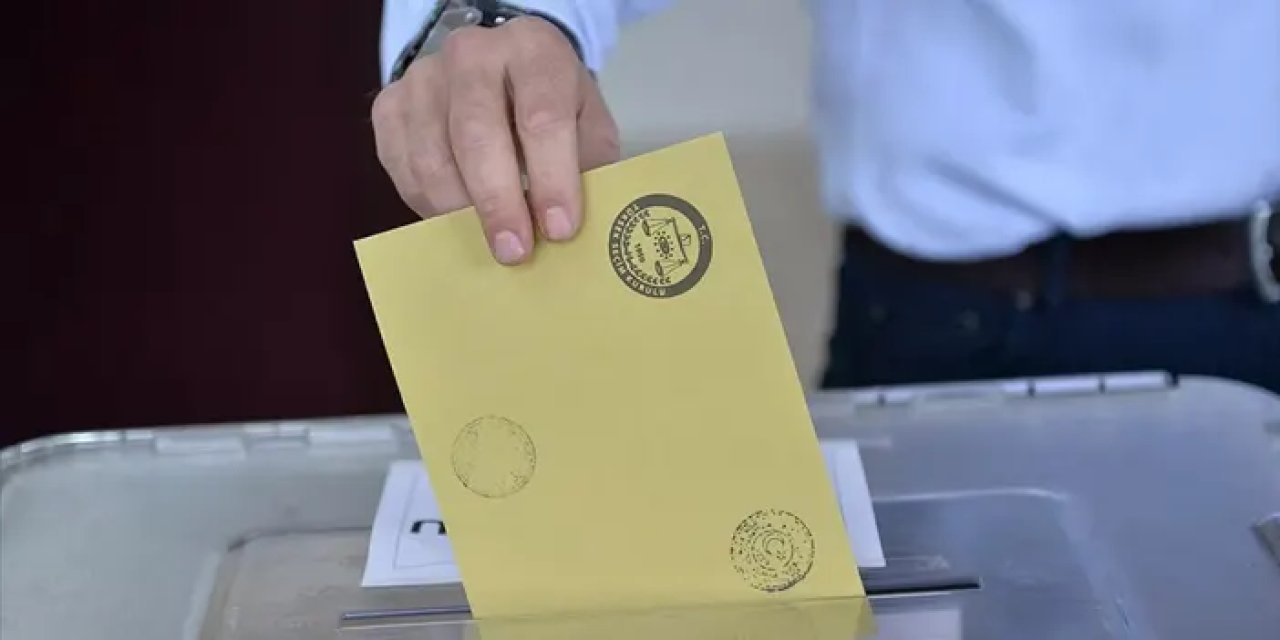 Belediye meclis üyesini kim seçer?