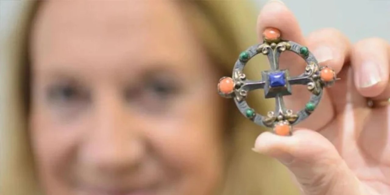 36 yıl önce pazardan almış! Broşun şimdiki fiyatını öğrenince şoke oldu