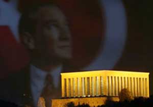 Fotoğraftaki güzelliğe bak