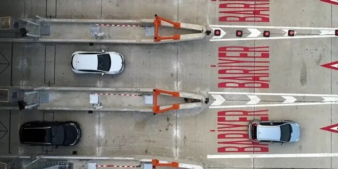 Hızlı Geçiş Sistemi 2023'te 526 Milyon Araçlık Kullanım ile Rekor Kırdı