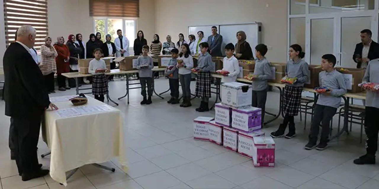 Trabzon'da velilerin desteğiyle hazırlandılar! Gıda kolileri ihtiyaçlılara ulaştırıldı