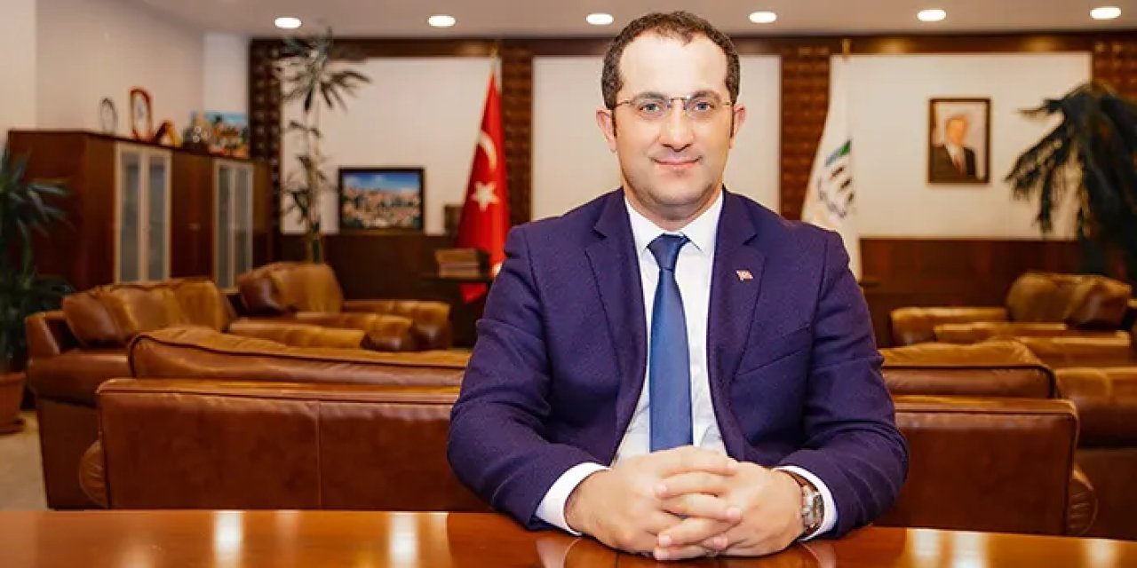 Akçaabat Belediye Başkanı Osman Nuri Ekim'den 27 Mart Dünya Tiyatrolar Günü mesajı