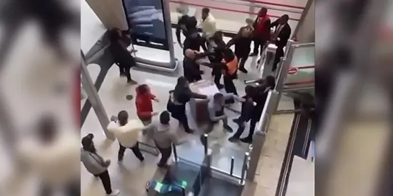 Paris'ta Charles de Gaulle Havalimanı'nda PKK Destekçilerinin Çıkardığı Olayda 3 Yaralı