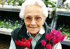 100 yaşında ve 6 gün çalışıyor