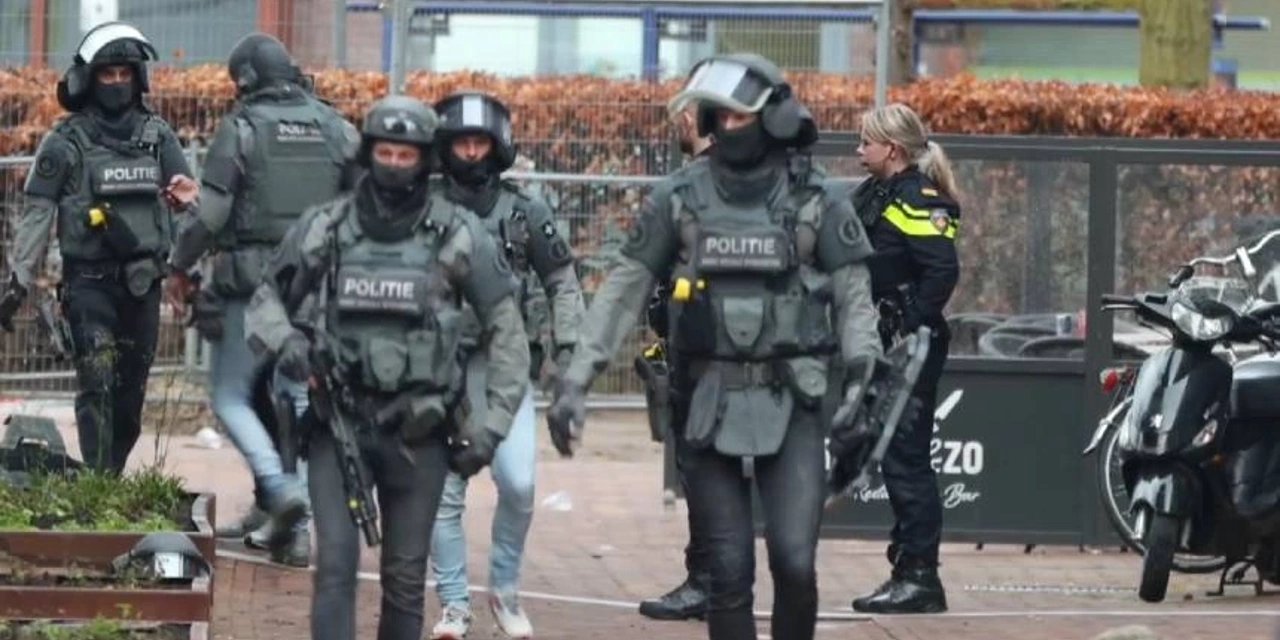 Hollanda’da bir kafede rehine krizi! Çok sayıda kişi rehin alındı
