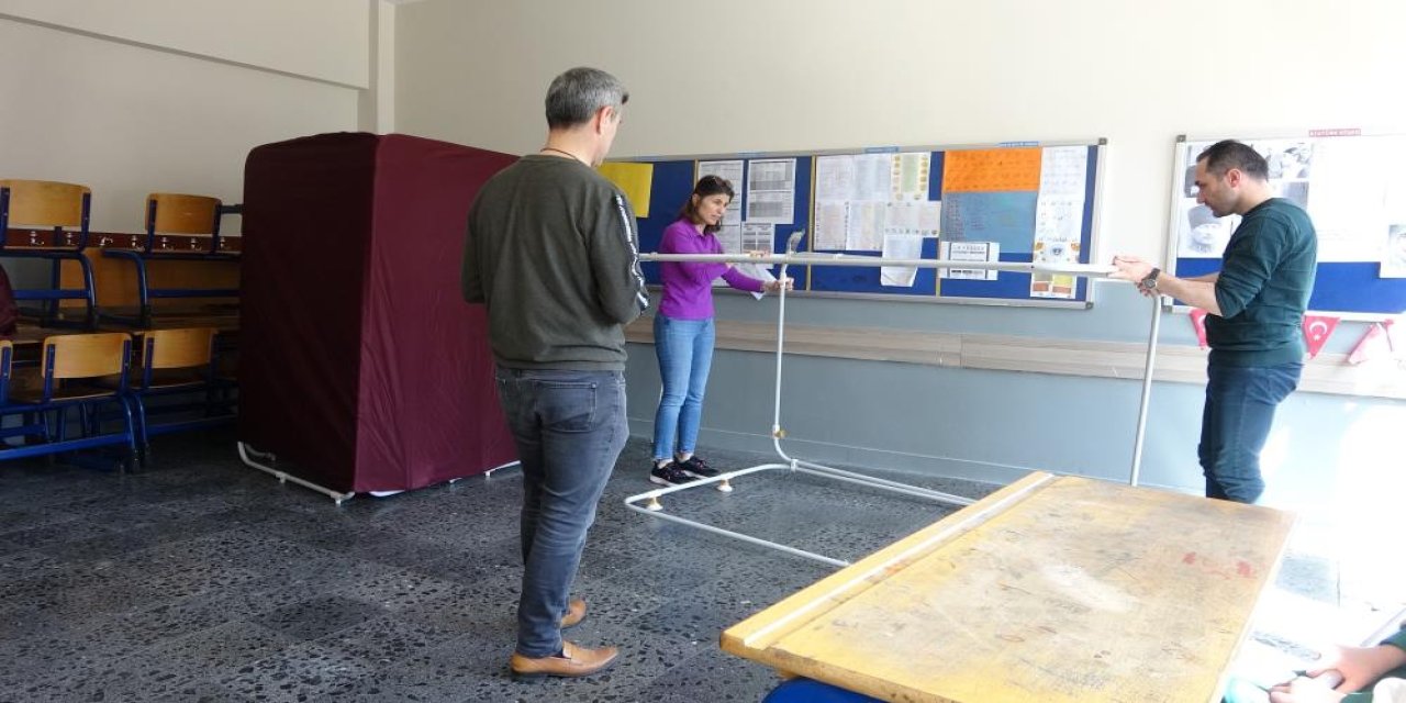Giresun’da oy kullanılacak okullar seçime hazır! 361 bin 334 seçmen  oy kullanacak