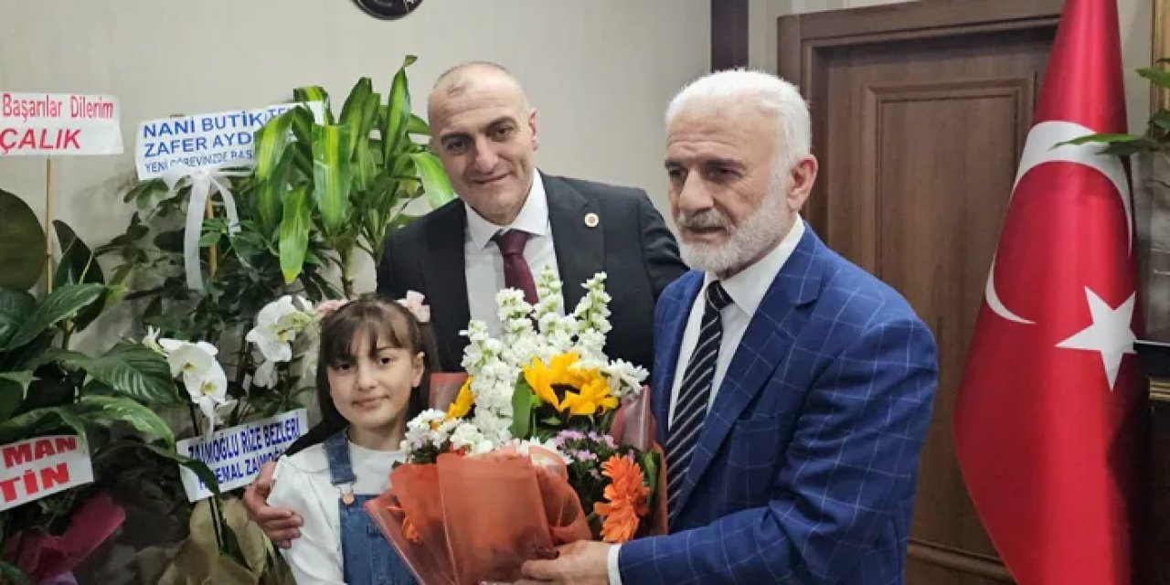 Çamlıhemşin'de Ömer Altun göreve başladı