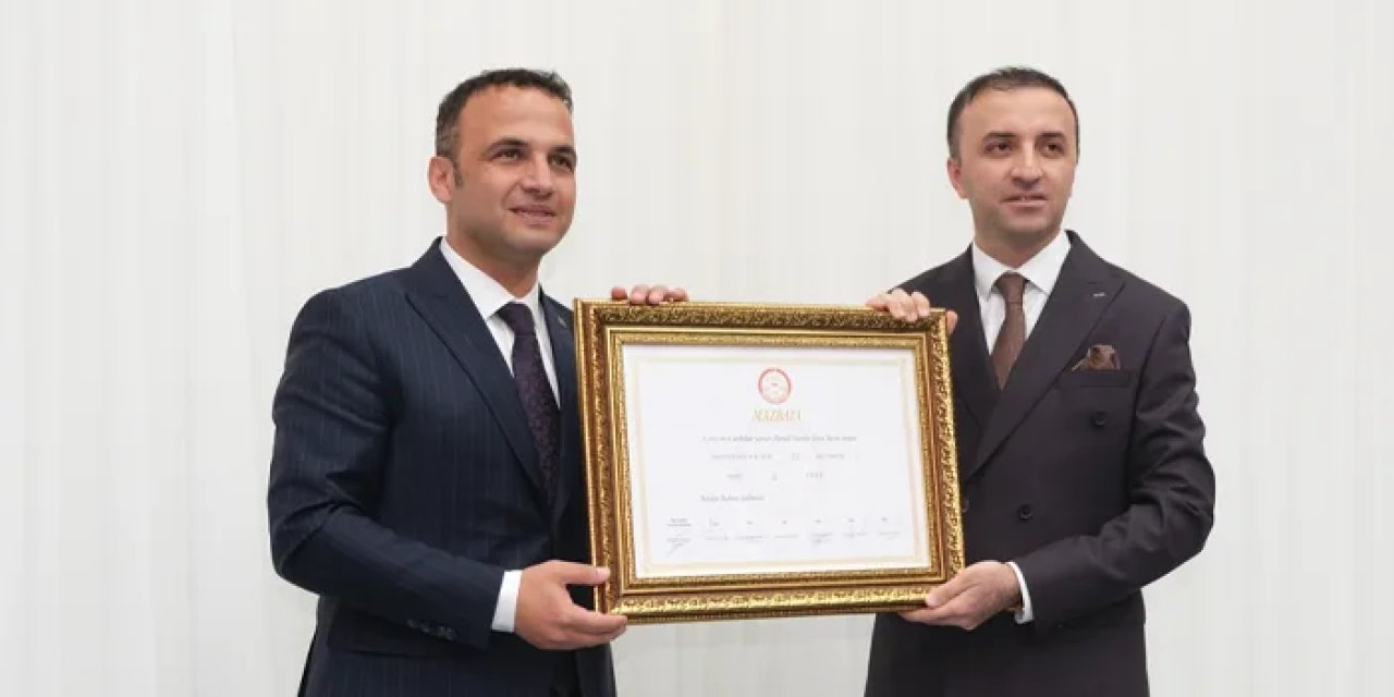 Fatsa Belediye Başkanı Kibar mazbatasını aldı